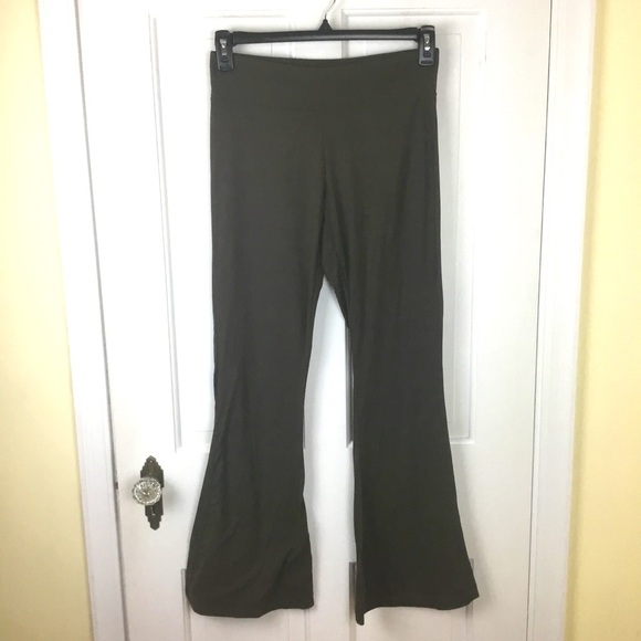 Mountain Mama Flare Leggings pants stretchy soft leggings M NWT - Picture 3 of 7